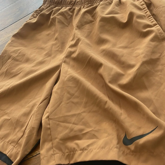 Nike Dri-Fit Flex 9" Men Training Running Workout Shorts Ale Brown Size small - Picture 2 of 9